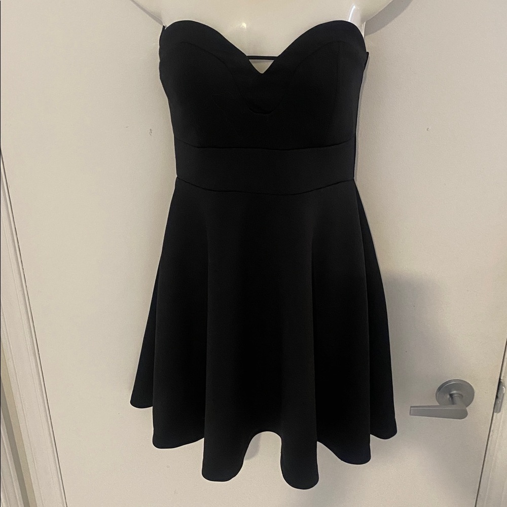 Sexy Black Strapless Short Cocktail Dress good support Size Medium
